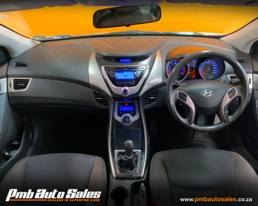 ELANTRA ELANTRA 1.6 PREMIUM